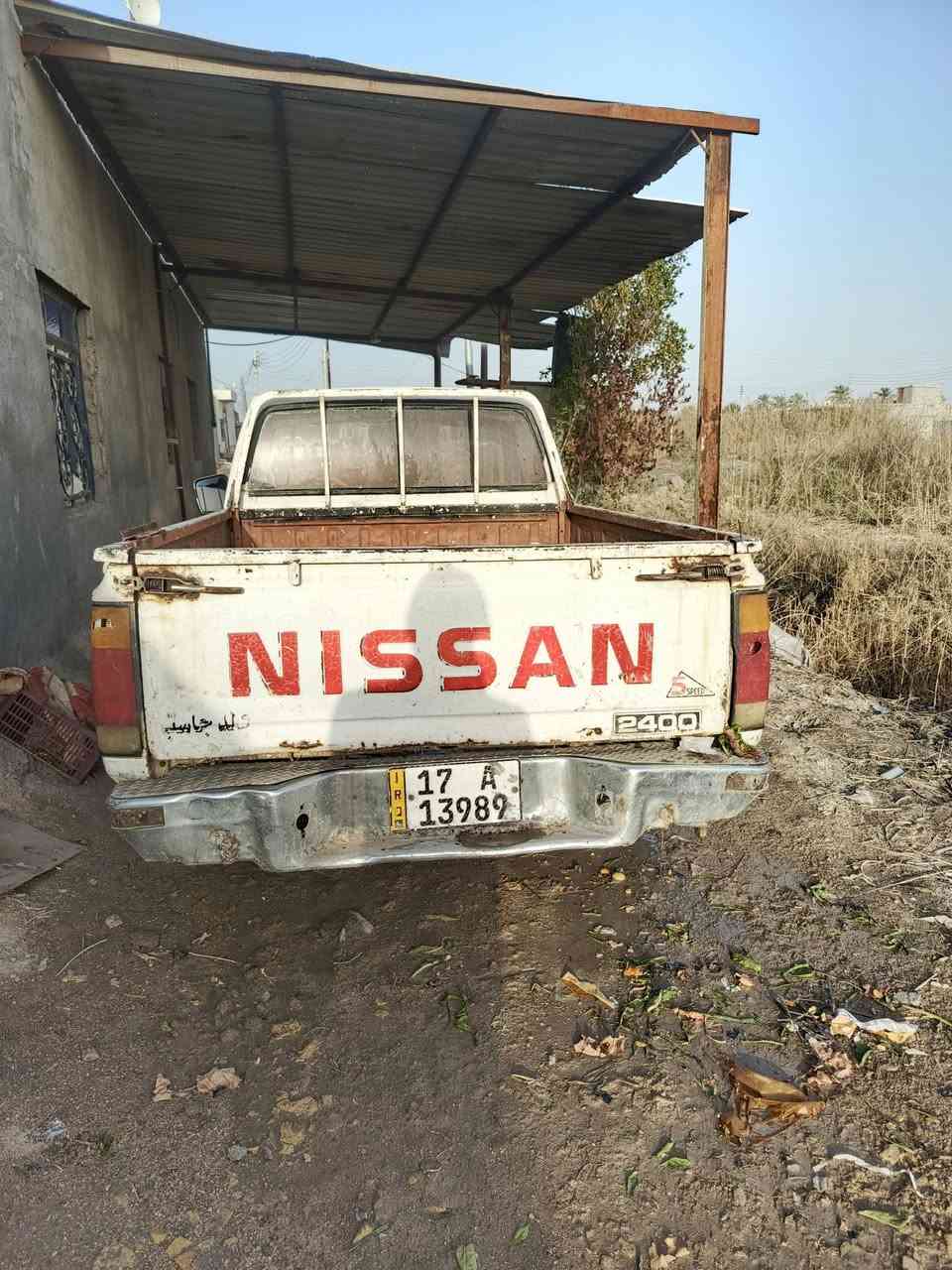 السلام عليكم سياره للبيع موديل 93 محرك جي رقم انجليزي وعنوان البصره الهارثه جميع استفسار على هذا الرقم*********** سعر 27 وبيها مجال
