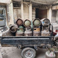 خوان اهل لمواكب هاي قناني غاز للبيع 20 قنينه وبسعر مناسب وهاذ رقمي (07...