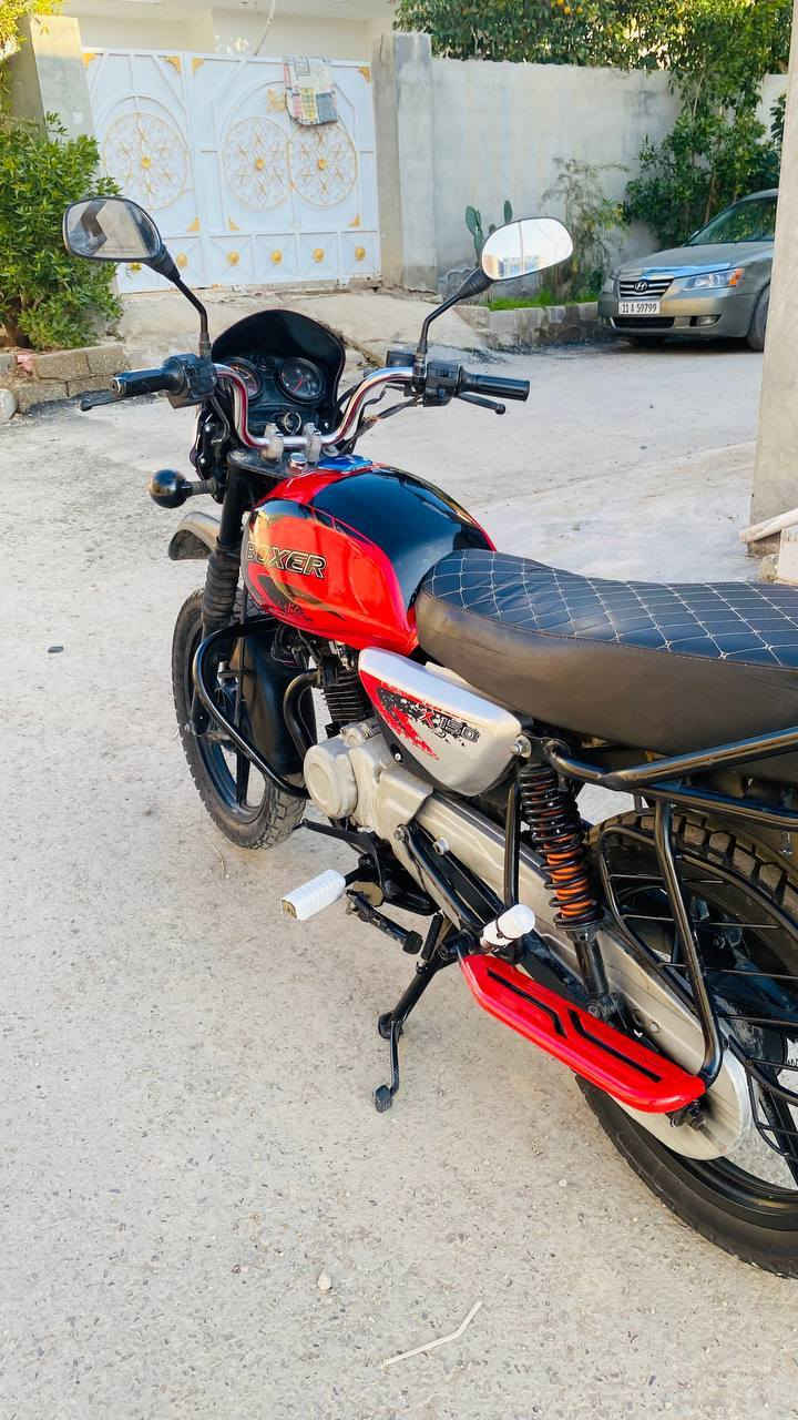 السلام عليكم                            ***********
بوكسر جبلي 22 كفاله عامه مكينه مكفوله من كلشي 
الدرجه ماشيه 9 الالف اوراق اصولي اي نقص مابيها 
مكان ديالئ الخالص الشراي يتصل
