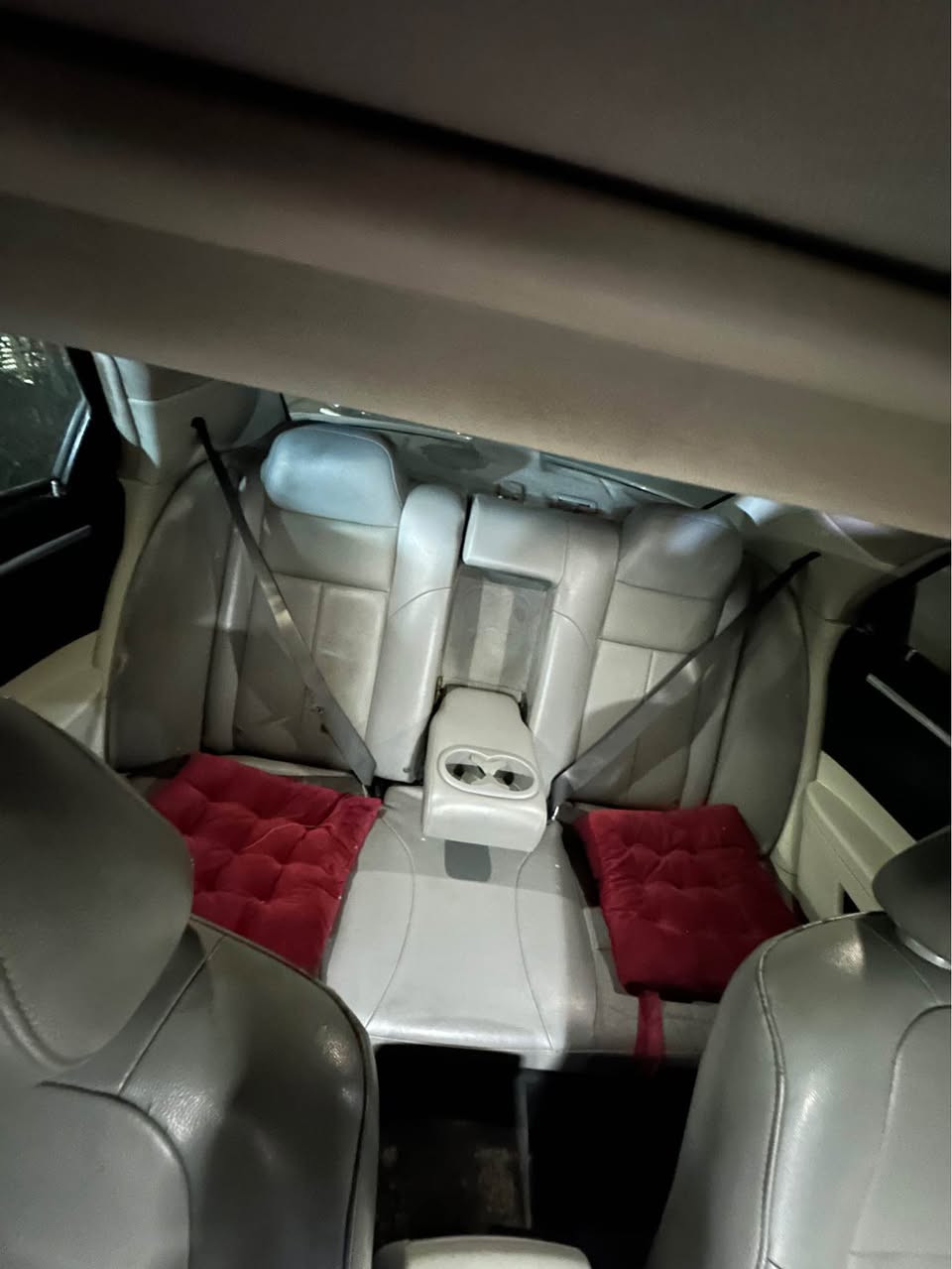 ئوباما ٢٠٠٧
فول مواسه فات 
مكينه ٣.٥
سلايت
پاوه ر ته بريت 
گوشين جلت
گوشين هيته ر 
دژه خليسك 
ناوكريمي 
وه سه ياره كه عام كرايه له سه ر ساغه ي بئ ليدان  هيجي نيه  وه ١٧ وه ره قه ي غه رامه له سه ره 
ره قه م موبايل
***********
*********** أربيل, العراق
