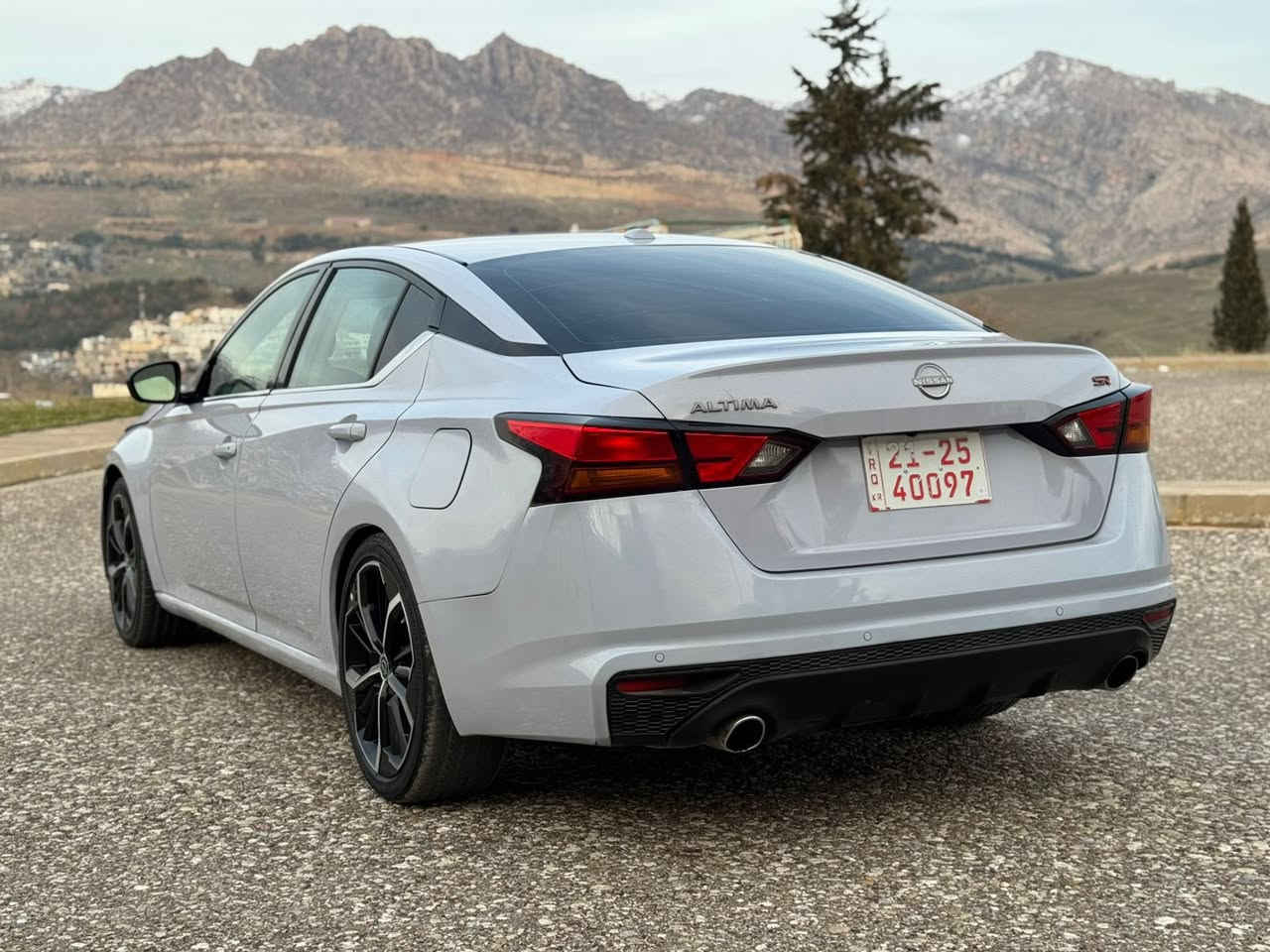 السلام عليكم💣💣💣
للبيع نيسان التيما موديل 2024 اللون المميز / سموك السعر 145$$$ ومجال
السيارة كاتي تترقم شمالي أربيل - دهوك - سليمانية 
مكينه وكير وتبريد كله بشرط وين ماتريد افحص
محرك 2500 المرغوب اربعه سلندر بدون تيربو وبدون دبل اكسل 
مواصفات SR اعلى فئة فول مواصفات 
عدا السلايد 
كشن جلد + كهرباء 
رادار امامي وخلفي وجانبي كله شغال شرط
بوابة راديتر شركة 
بصمه 
ابواب بصمه 
صندوق بصمه
تحديد سرعه
تشغيل عن بعد
حساسات خلفي جانبي كلو شغال شركة
السيارة خير من الله على وضع الشركة 
دينار مصرف مآبيها جاهزة
شاشه وكاميرا
ماشيه 45  ألف 
وبعد بيها مواصفات 
سيارا بيها 4  قطع بغ يعني صبغ بدون نقطة دواخل الشواصي وداخل الأبواب بدون نقطة صبغ
رقم شاصي موجود مع صور
ارباك فقط ستيرن وراجع سستم
سيارا احلى من صور سيارا نظيفه ما بيها مصرف
حجر كزوز بشرط
هاتف ☎️ *********** واتساب موجود 
العنوان عقرة تبعد عن الموصل واربيل مسافة تقريباً ساعة اخي وعزيزي مو شراي لاتراسل واعبر المنشور ؟؟؟
