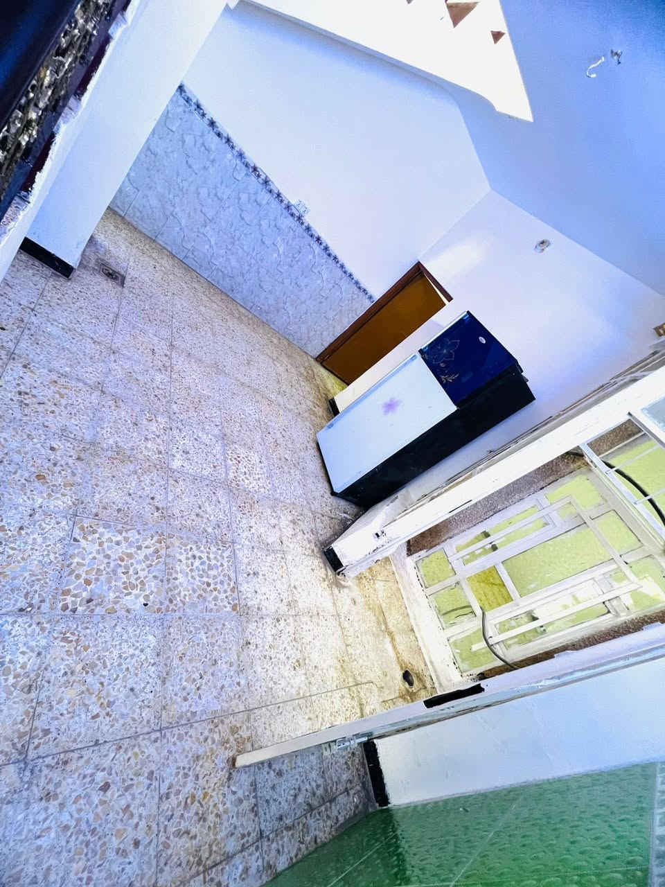 ‏يا الله سلام عليكم 💒بيت للبيع مساحة البيت 100 🏘️متر المكان الكرة غالية جسر ديالى الجديد الواجهة خمسة 5🏠نزال 20 البيت مربع إقرار 👑25 باسمي تحويل مباشر باسم المشتري البيات قريب على الشارع بنيان 2020 كافة الخدمات ما وكهرباء شراي اتصل وبخير ويدل وما يكون خاطره طيب بيع مستعجل سعر مناسب رقم الهاتف***********☎️🫵🏻🤳🏼
