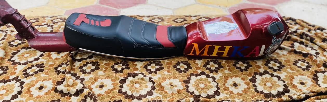 سيت كامل للبيع تانكي تفصال شغل درجه أولى صبغ جديد + ملصقات جديد كشن تفصال دبل قاعده اصلي مومن هاذه ابو 25 اصلي + راسطه تفصال شغل درجى اولى مال طخ السعر السيت كامل 125 وبيه مجال حك جيه مكاني كربلاء الحسينيه العطيشي هاذه رقمي ***********
