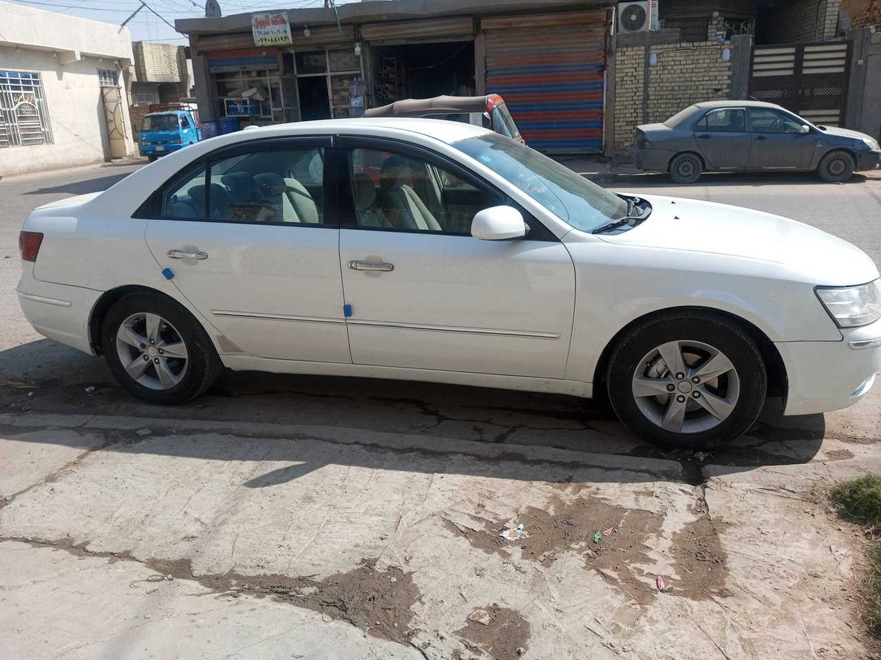 السلام عليكم سوناتا موديل 2008 رقم بغداد باسمي  مكينه 2400 جديده  صار 5 ايام من شديته بعدهي بوصل الضمان سياره جاهزه مكينه كير تخم تاير حداديه كلش حلوه بيها قطعتين  رش صبغ بدون دواخل لا ضربه ولا معجون فقط رشش جاملغ امامي وباب خلفي مكاني بغداد حي النصر رايده ب95 وبيه مجال بسيط ***********
