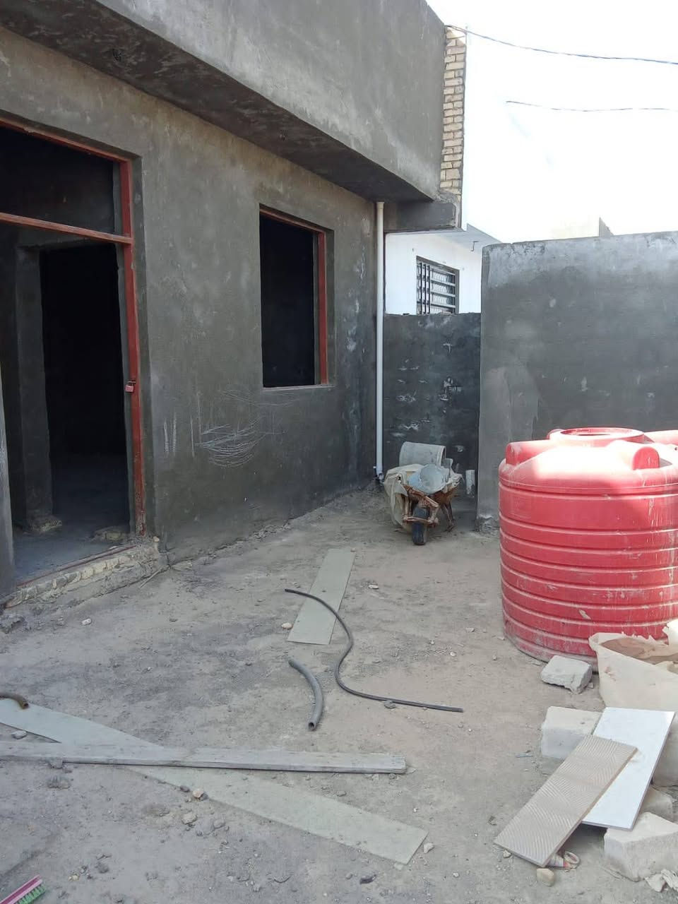 #اللهم صل على محمد وآل محمد 
#هيكل مسقف نقص تشطيب في مجمع الرحمن السكني 
#المساحة 200م شارع 15م 

تفاصيل البناء/ غرفتين وصالة واستقبال ومطبخ حار وبارد وصحيات داخلية وخارجية 
السعر 155مليون مطلوب للمصرف 100 تسديد لكل شهر 538 بيد صاحب العقار 55 مع استبدال الكفيل

_________________
لشراء  يراجع مكتب عقارات المختار حي الحكم شارع زمزم قرب حسينية السيدة زينب عليها السلام
*********** واتساب 
***********
