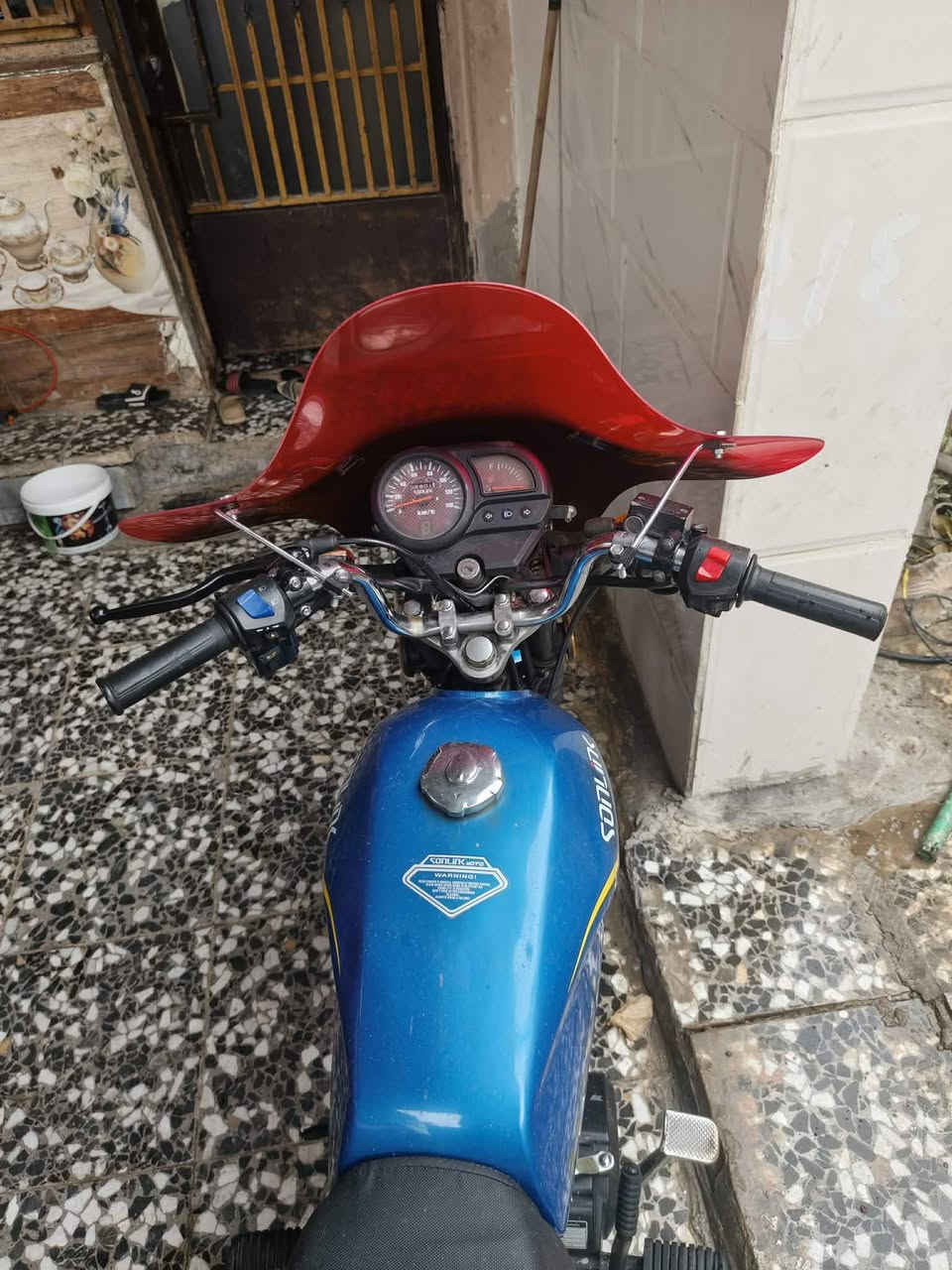 السلام عليكم
سولنك ماكس وان موديل ٢٠٢٤ محرك ٢٠٠ سيسي
٥ كير دراجه نضافه فول لا نضوح ولا دخان
الدراجه ما مفتوحه وضع الشركه
للبيع مكاني بغداد البلديات
السعر ٦٠٠ وبيها مجال
الرقم / ***********
