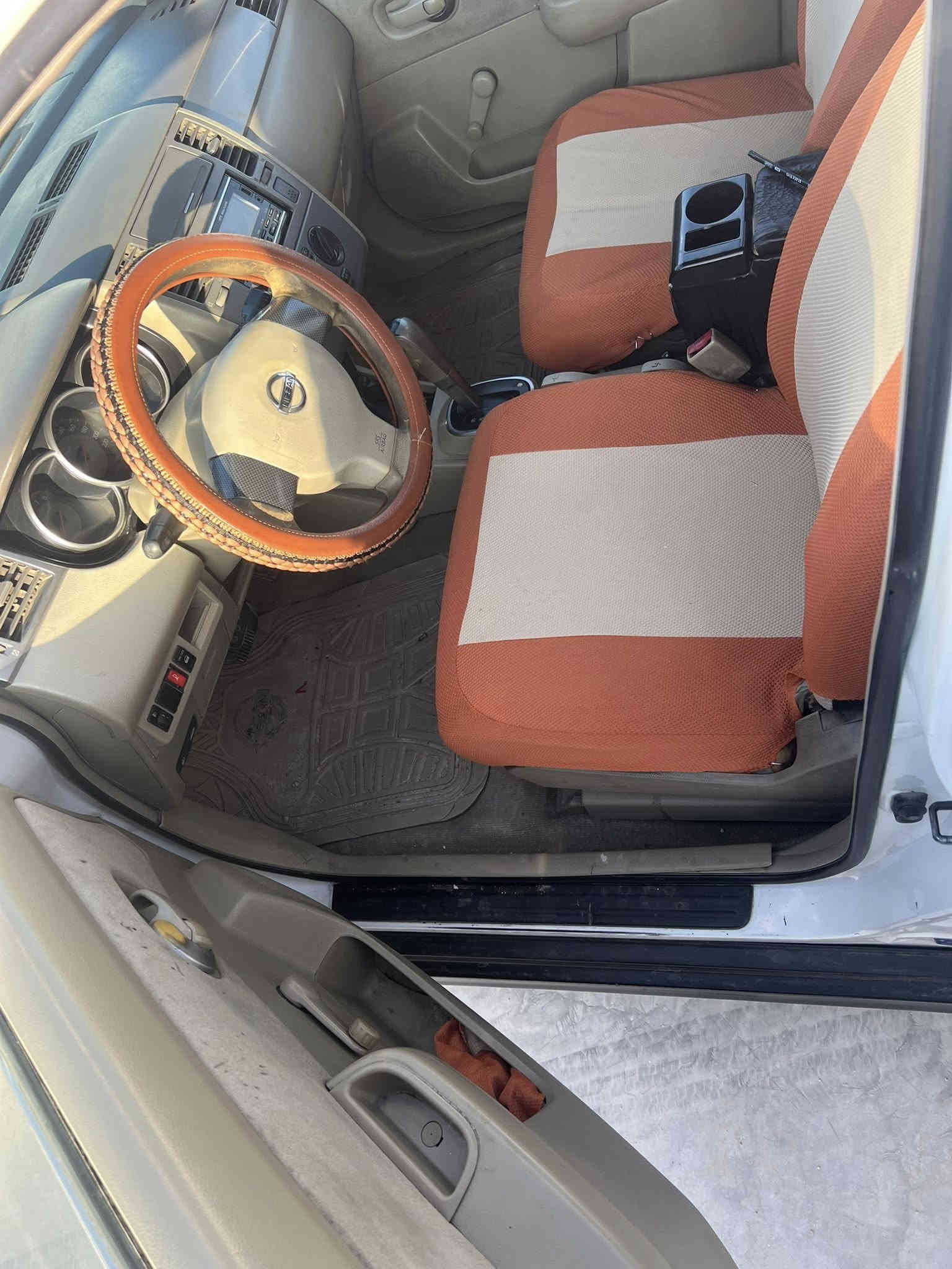 السلام عليكم نيسان تيدا 2006مكينة وكير مكفولات تبريد ثلج جاهزه وبسمي بيه قطعتين صبغ وشبر باب سايق مكان السياره الأنبار السعر 72 

‭٠٧٨٣ ٨٧٦ ٧٥١٢‬
