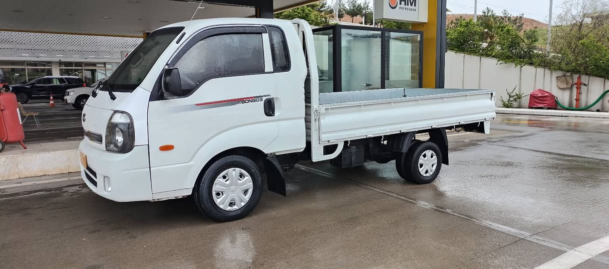 سەرەتابەناوی خوا 
کیا بیلاد 2011
3000سوپەر مەکینە ڕەش
تەبرید ساردووگەرم 
بودی بیلاد
ناو بو دی سفر
تازە داغڵ 
هەمو کیانی بەشەرت
***********
***********
