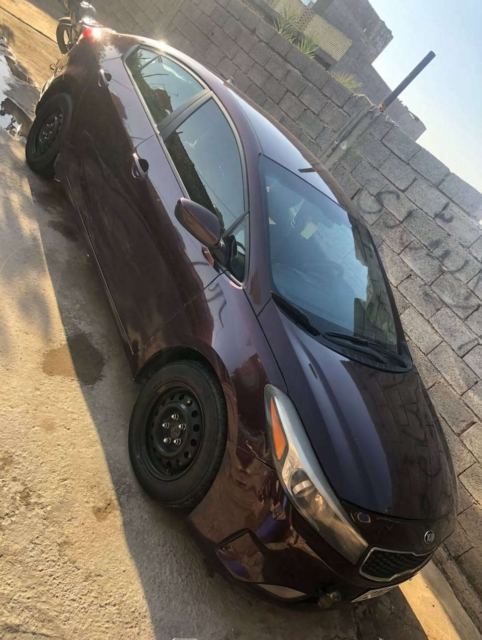 كيا فورتي  2017 وارد امريكي محرك دوش  2000 ماشية 96 الف ميل رقم شمالي باسمي مراوس مع جارجر او أوباما  وانطية الفرق بعد الاتفاق  بغداد  التاجي ***********
