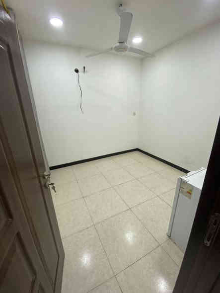 🏦 شقة طابق ثالث حديثة للايجار ( بدون اثاث)

🔹التفاصيل: صالة ومطبخ وغرفتين نوم واحده ماستر وحمام عدد 2

📍العنوان :- المنصور / الداوودي - شارع مرطبات جيلاتو

- عائلة او موظف محترم -

سعر الايجار 700 الف، تصويرها متوفر 

للأستفسار واتساب او الاتصال : ***********
