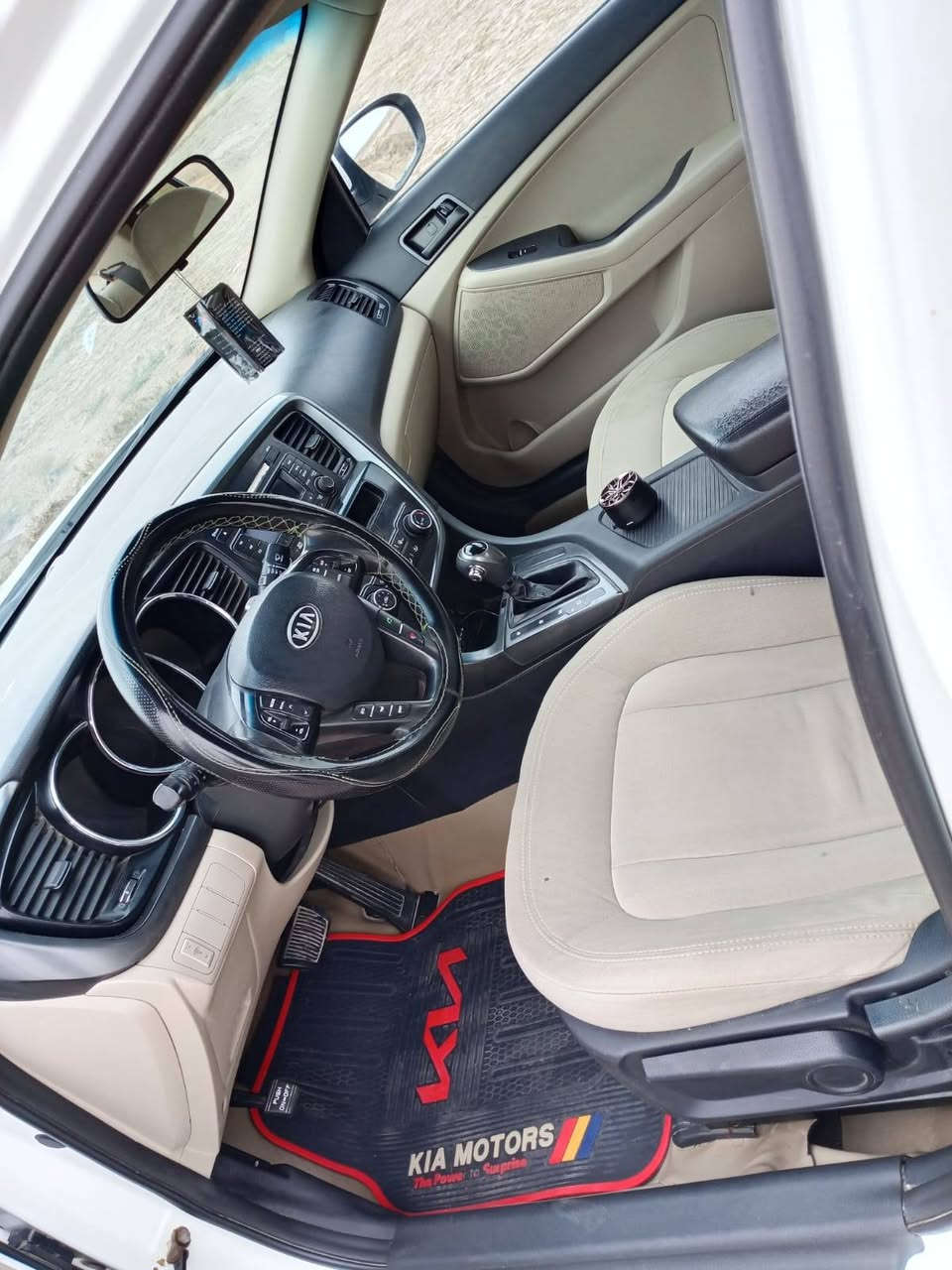 السلام عليكم
كيا اوبتيما خليجي موديل 2011 مكفوله من الضربه والتبديل بيه رش البنيد والباب الخلفي على الداير الجهه اليسرى تجميل شرط والباقي كفاله عامه رقم بصره مشروع وطني تحويل مباشر محرك 2000 دوش شرط مامفتوح بيه برغي تبريد امامي خلفي تحكم استيرن مري شفط اشاره بالمري بلاجكتور ويل كب اصلي عدد 5 لايت عدسه سياره جاهزه من الداخل والخارج مكينه كير كهربائيات تخم تاير كله جديد تبريد ثلج جداديه شرط 100% مكان السياره الناصريه 
السعر (115) 
للاتصال
***********
***********
متواجد على الواتساب
