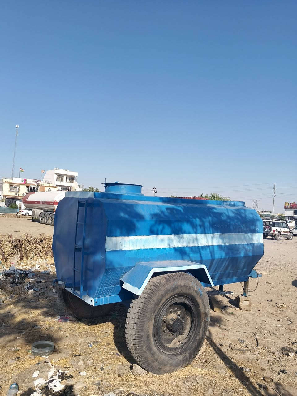 ئەم دوو تەنکەرە بۆ فرۆشتن
بێ عەیبە
ناونیشان چەمچەماڵ
***********
***********
