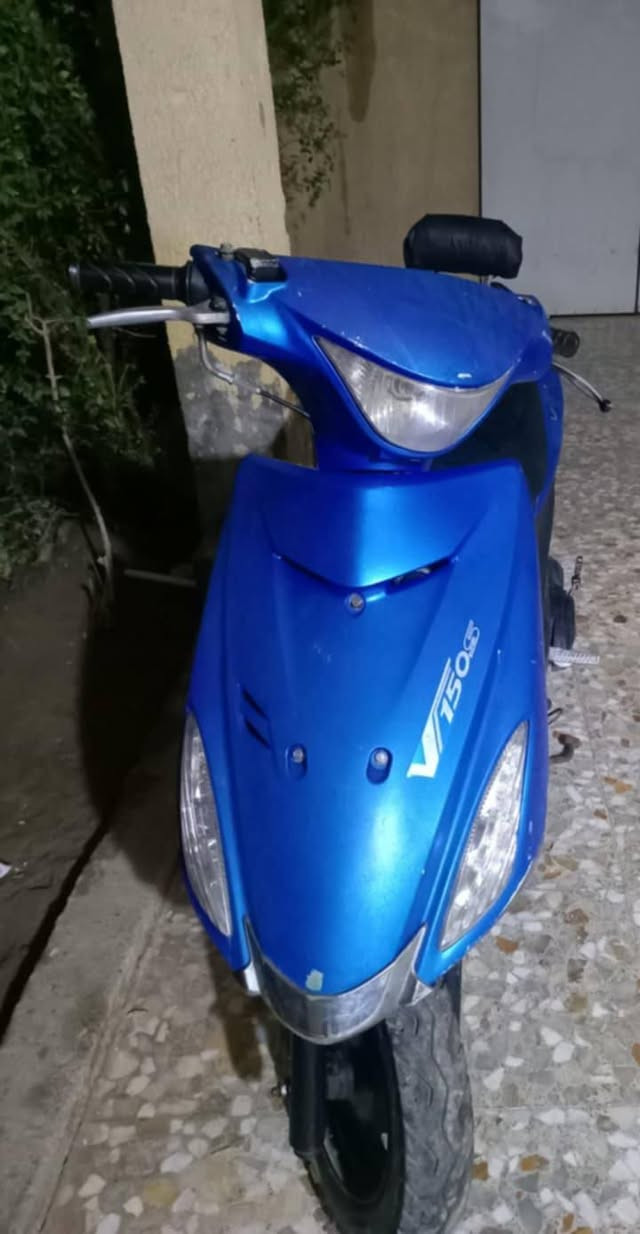 السلام عليكم اخوان
مكلف بالنشر دراجه ادرس نضيفه  كلشي بيه شغال سعره 400 وبيه مجال قليل مكان الدراجه 
خاجية شارع 40 هاذه رقم صاحب الدراجه اتصلو علي اخون اني مكلف بالنشر لحد يراسلني يرحم والديكم
*********** صاحب الدراجه
