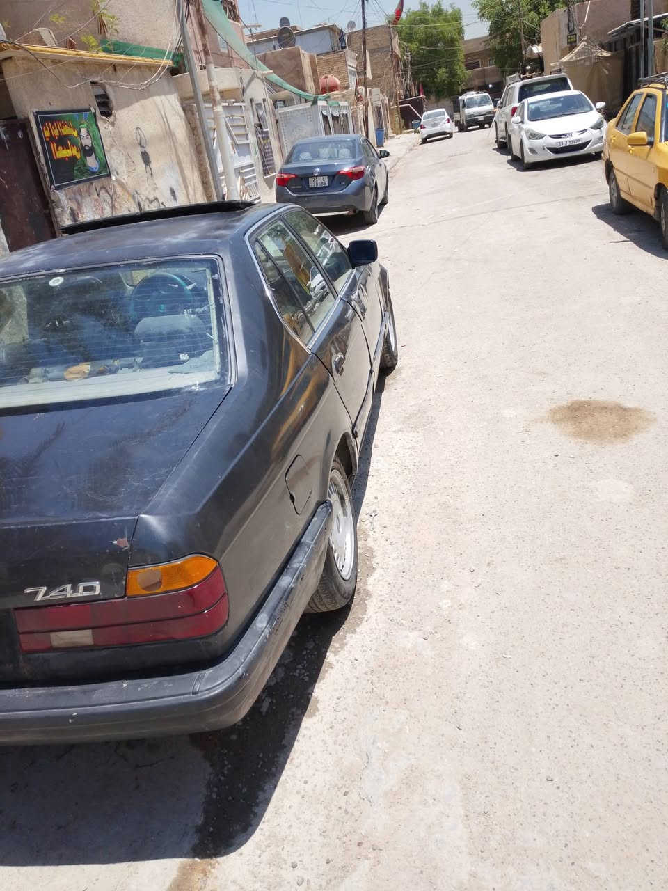 السلام عليكم بي ام للبيع موديل 93 عنواني بغداد البياع السعر 30 رقم الهاتف***********
