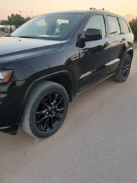 جيب ٢٠١٧ • بلاك • بابل