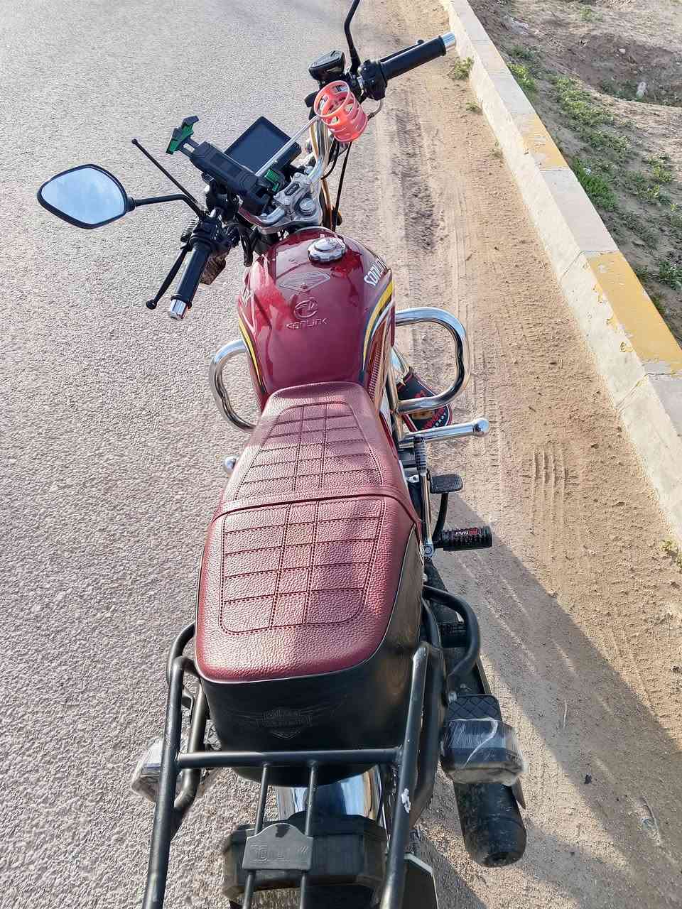 سولنك 25لبيع مراوس محرك زنجيل200 دراجه بلاديه أوراق بصمات  شراي يتفضل سعر 950وبيه مجال  وهاذه رقمي ***********
