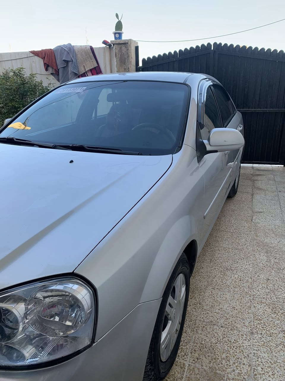 بسم الله الرحمن الرحيم ...اوبترا ٢٠٠٩ سنوية ماساقطة كير توماتيك رقم دهوك .. لون سلڤر كلشي بيها وضع شركة تبريد تدفئة شغال السيارة بيها ٤ قطع  انطيك حزام...مسويلها ادامه كامله ربع ماتصرف عليها ..تايرات جدد سكليتر جديد نوزلات فيتبم بلكات مجاول جوزات وايرات لايتات واكثر بعد تحويلها شرط السعر (٧٢) وبيها مجال ...الرجاء الاتصال على (‭٠٧٧٢ ٥٢٣ ٦٨٢٠‬)(‭٠٧٥١ ٢٠٧ ٣٧٢١‬)
