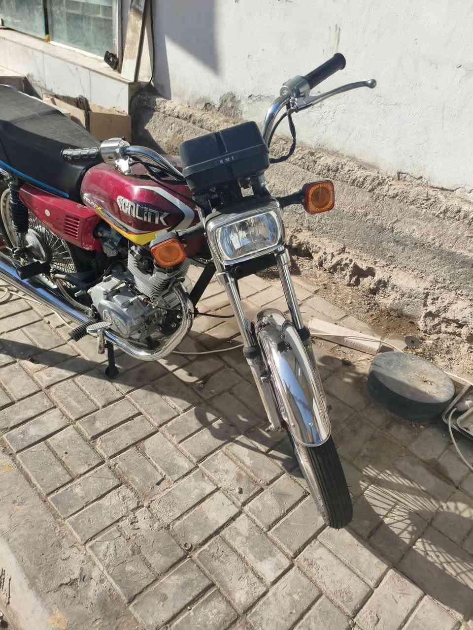 عندي اربعه كير نوع تايكر موديل 22 اوراق سكنر الدراجه كله تعمير جديد مرتبه كلش سعرها 550 وبيها مجال قليل ***********
