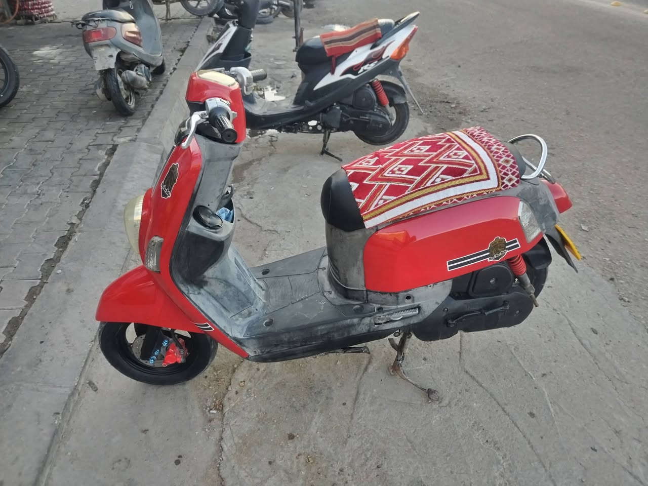 دراجه ماكس بوليس بلاديه مامفتوح دراجه حلوه ونضيفه السعر 650 وبيه مجال مكلف بل نشر هاذه رقم راعيه ***********

