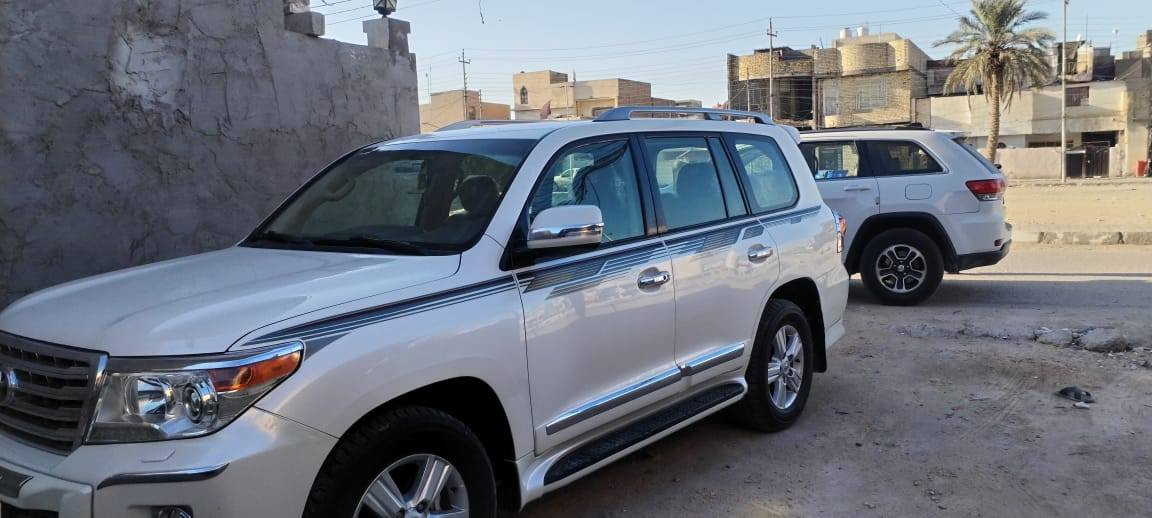السلام عليكم لاند كروزر موديل ٢٠١٤ بريم فول1 /1 السياره مكفول كفاله عامه رقم بغداد مكان كربلاء المقدسه السعر (اربع شدات وعشره) (4 /10) رقم الجوال ***********
