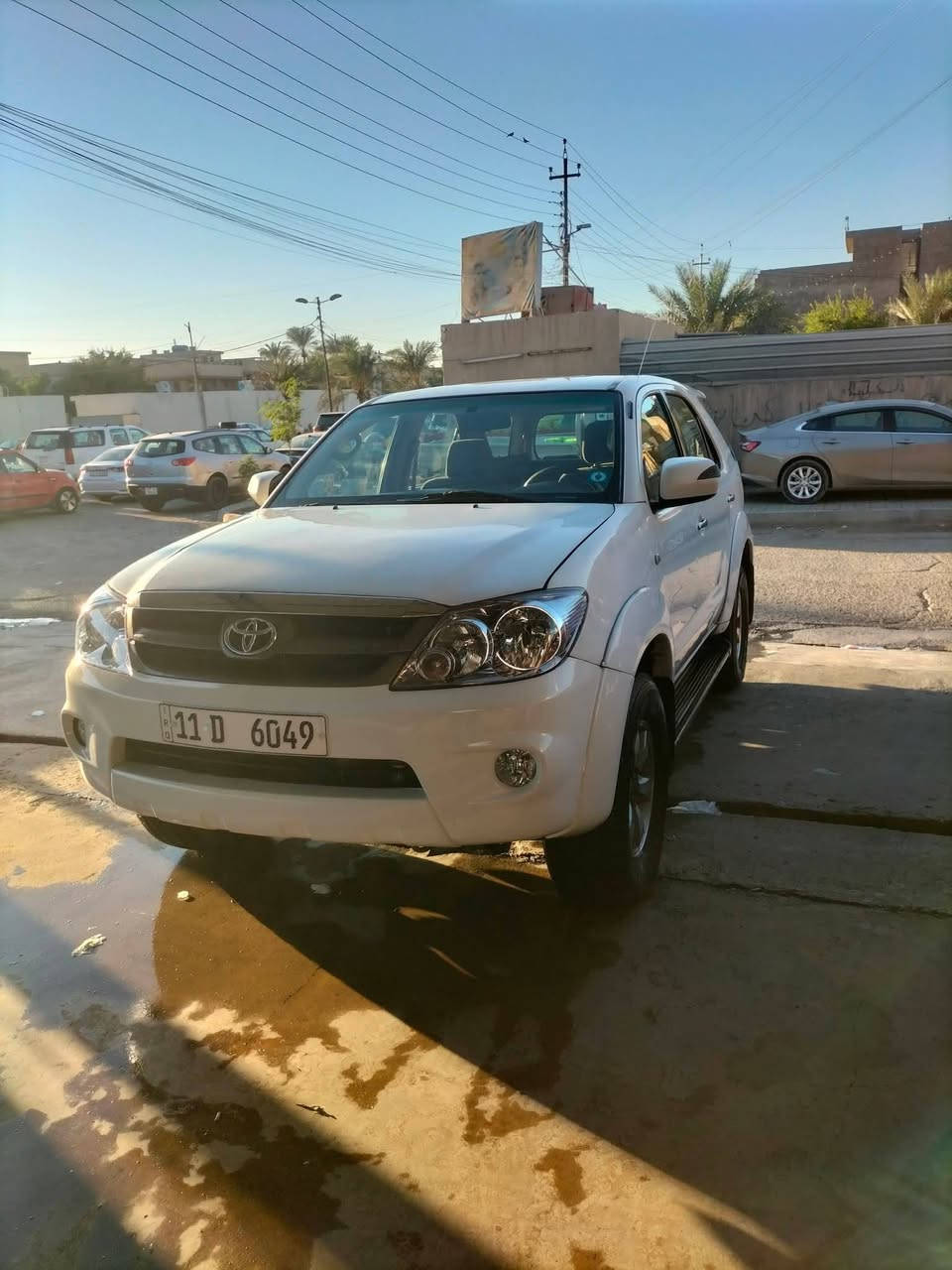 نوع السارة: تيوتا فور جنل 
موديل: 2006
الون: ابيض
المحرك: 2700
: 4 اسلندر
دفع رباعي: فورويل
الرقم: نكليزي بغداد خصوصي ((مميز اربع مراتب)) 🔴
تفاصيل السيارة: 
ضررها باب الصدر امبدل بلادي نفس الون ولوراء نصة مصبوغ وبيها ضربة بل بجم ولمحرك مفتوح ولفورويل مفصول حدادية السيارة جديدة تبريد شغال بصورة عامة السارة بحالة جيدة.
مكان السيارة بغداد_الرصافة📍
السعر: 130💵
الرجاء اقرة تفاصيل السيارة زين يالة تتصل
رقم الهاتف: ***********
