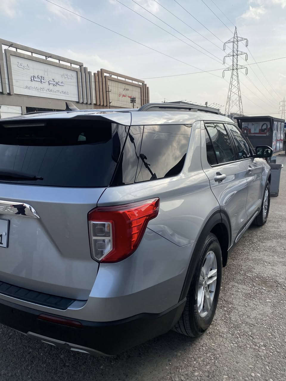 فورد اکسبلورا مودیل ٢٠٢٣ مواسفات XLT چاملغ سایق سبغ بدون دواخل سعر ٢٣٠$وەرەقە مکان اربیل رقم تیل ***********
