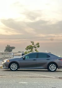 /كامري موديل 2023للبيع مواصفات نص فول ماشيه 11الف ضررهاخفيف باب مبدل ا...