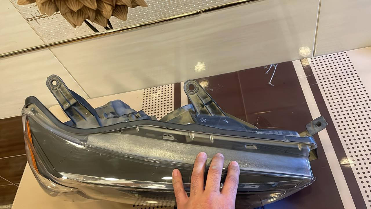 لايت اصلي طرف اليمين تيوتا فورنر ابو العدسه البوابه عالي ناصي زينون بلادي
يشتغل من موديل ٢٢ الى ٢٤
السعر /٣٥٠ دولار 
سعر بلاش بالنسبة للايت  الاصلي

للاستفسار//***********
مكانه بغداد الشالجية 
يوجد توصيل لكل انحاء العراق
ملاحظة اي كسر ماكو بالظهر او بالاذاين
