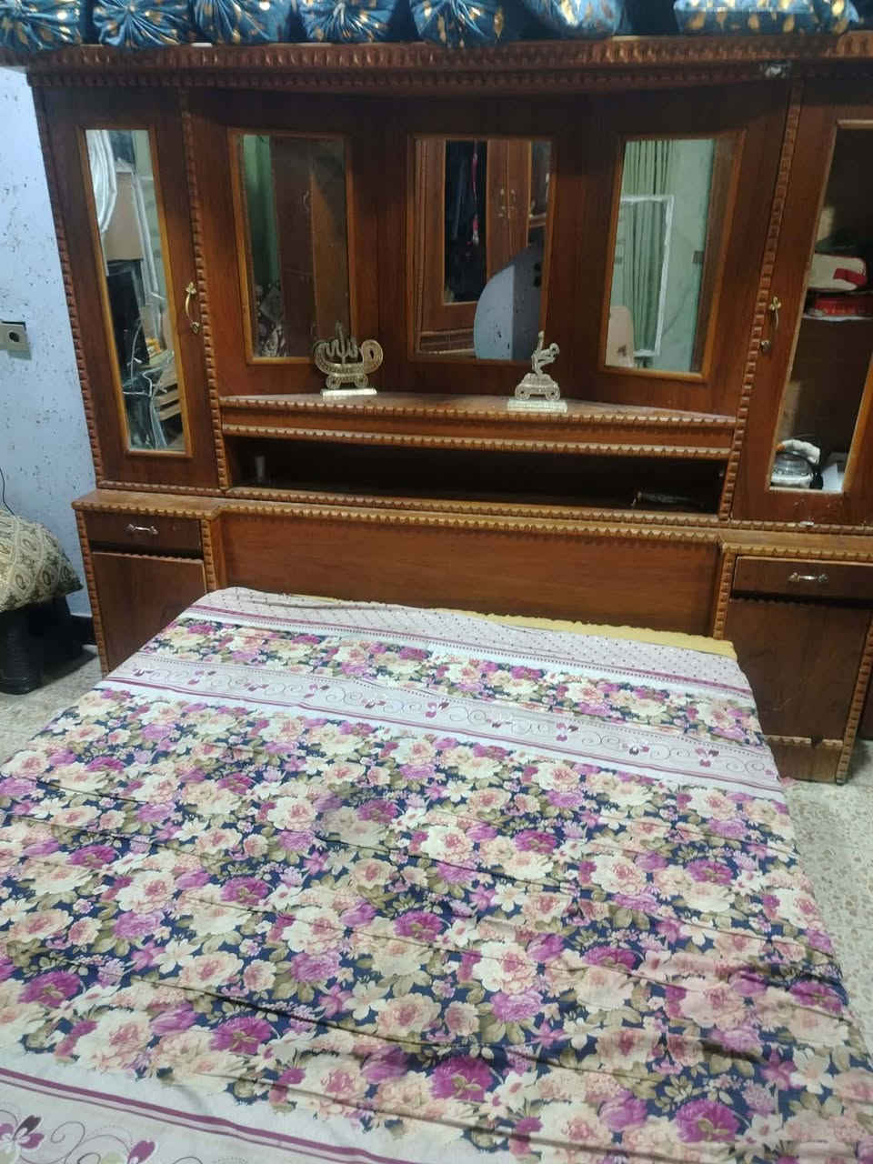 300بيها مجال غرفه صاج مكان دوميز اي استفسار خاص الي عنده غراض وغرف يراسلني ابيعها اله بعموله


**إذا كنت صاحب هذا الإعلان وتريد حذفه لأي سبب، رجاءا أرسل رسالة إلى الدعم الفني**