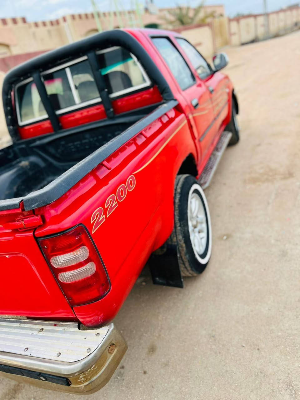 السلام عليكم  ***********
دير 2011 سياره نضيفه ومصبوغه جماليه مابيه ضربه سياره جاهزه مكينه كير حداديه رقم قادسيه سنويه بأسمي تحويل مباشر السعر 50 المكان سماوة رميثة
