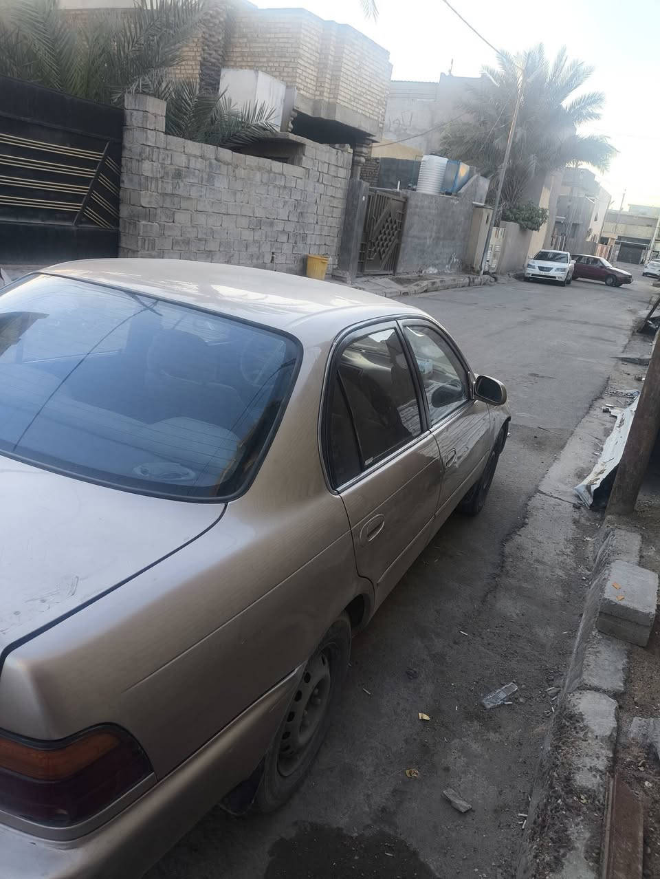 السلام عليكم كورلا موديل 92 للبيع سياره صبغ عام بيها ضربتين عندي صارت بسبب ماطور مثل ماموضح بالصور
تبريد شغال سياره يحتاجلها صدر وشكم شغله بسيطة وتصير جاهزه  على حسب الأصول  السعر المطلوب 45 وبيها مجال بسيط عنوان الحبانيه / السيسي وأكثر المرات متواجد بالفلوجة 
للاتصال / ‏‪0788 654 0195‬‏
