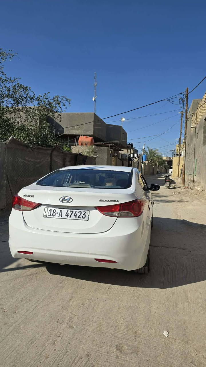 الالنترا 2014 وارد خليجي سونار مرفوق مع الصور مكينه كير حداديه تبريد مكفولة
مكينه 1800 شرط تحويل مباشر مكان السياره الحله 
السعر 118 بيه مجال بسيط ***********
