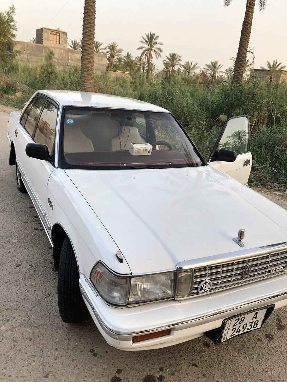 يا الله سلام عليكم سيدان للبيع او مراوس مديل 90 يسره بلاد سياره كفاله من ضربه وكص ونغل وصوليات وعيب شرعي مكينه 2500 ونص وتبريد ويه سويج ثلج رقم نجف تحويل مباشر سنويه2029غرفه ماروني جديده تخم تاير حداده لايت عالي ناصي سكن مسجل كله شغاله صبغ عام جمالي فقط 
سعر 50 وبيها مجال لشراي بل خدمه مكان لبصره لقرنه رقم ***********
