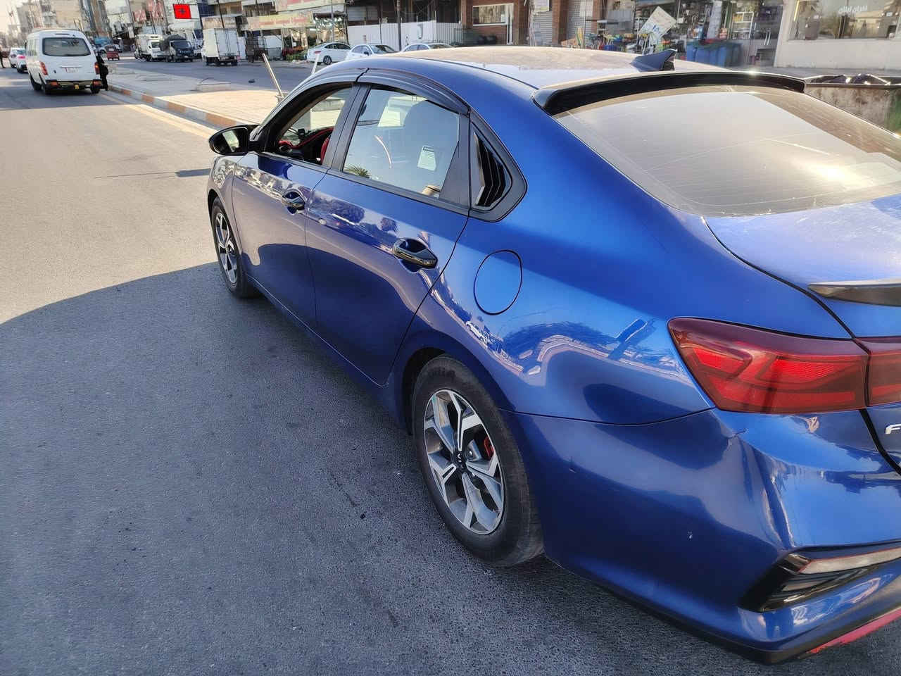 سلام عليكم 
العنوان بغداد حي النصر
السعر خاص ارقم
***********
