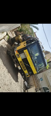 فولفو للبيع جاهزه من كل شيء للشغل قبل 07711185939