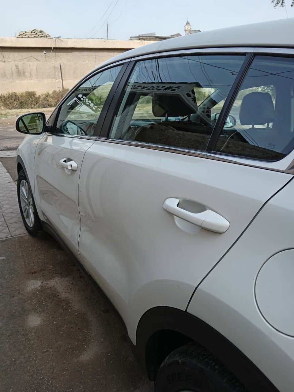 السلام عليكم 
سبورتج 2019 وارد امريكي بيه بابين صبغ عكس سايق سياره جديده ماشيه 98 الف كيلو مكانها بغداد للاستفسار ***********
