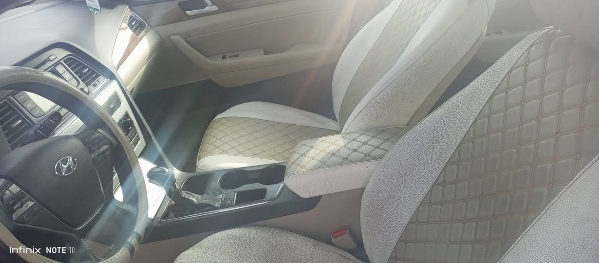 السلام عليكم ورحمة الله وبركاته سوناتا ٢٠١٥ رقم بغداد فول على الاخير لمتد من عدا الفتحة كلين تايتل كلها ليبل واحد السيارة بيها ٣ قطع صبغ بدون تصليح السيارة ماشية ١٢٠ مكينة وگير وتبريد وتدفئة على وضعية الشركة بالصندوك السيارة مال جناي بالعافيه على الياخذها مكينة ٢٤٠٠ السيارة اعلى صنف دبل صالنصه السعر ١٢٠ ورقة مال بيع مكاني بغداد اللطيفية رقم تلفون *********** و ***********
