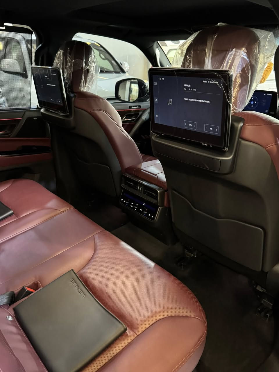 LX600  2023  TURBO    SPORT    BREMI
لئکزس

2023        أسود

داخل       أحمر

………………………………………………………………………………

مال      استغدام     شخصیة

کفالة    عامة

مابی    شي

مغلف      PPF 

جام      مضلل

………………………………………………………………………………..

مواصفات

25     سەماعە

ابواب     شفط

رادار     امامي

رادار   خت   شارع

داتاشو

7   راکب

تشغیل  عن  بعد

تريشات   بیلاد    

ویل     22    يوکوهامة

……………………………………………………………………………….

وارد        خليجي

بريمي       اصلي

………………………………………………………………………………..

ماشیة

30                          الالف

حقيقي               شرط

………………………………………………………………………………

مکان             اربيل

معرض           جوهر

………………………………………………………………………………..

الرقم          سليمانیة

        بأسمي     نفس      الیوم     الحول    بأسمك

……………………………………………………………………………….

                                       

***********

 (     واتس    اب    بي  )
