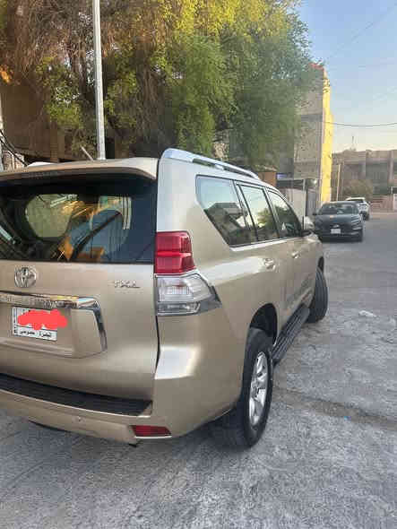 برادو 2011
مكينه 2700

4سلندر 

فور ويل 

ماشيه 270 قابل للزيادة

محرك وكير وتبريد كفالة  

بارد شويه بالباب جهة السكن وباب صبغ خلف السائق بسبب شخط بدراجة وبيها جراد بالبنيد  

حداديه جديده

السيارة مابيها اي نقص وكلشي بيها شغال وبلادي 

Txl

رقم بصرة مشروع وطني تحويل اي محافظة  

شرط التحويل 

مكاني بغداد المنصور 

سعرها مناسب كلش ١٩٠ وبيه مجال كلش بسيط
***********
