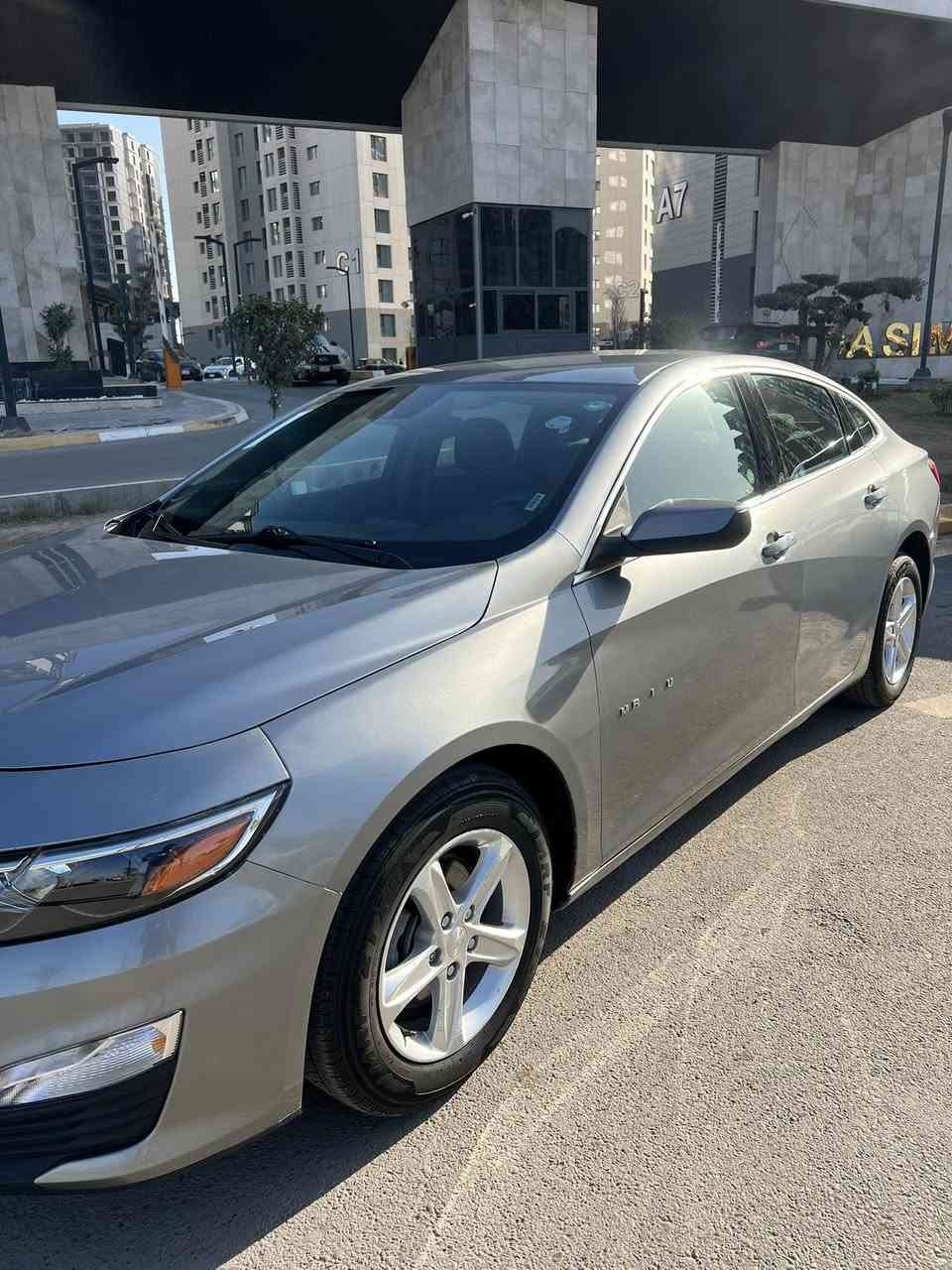 السلام عليكم ماليبو 2024 LT
حادث بسيط جاملغ وباب السايق نفسه مصلح بدون ايرباك السياره 
فوول مواصفات تشغيل عن بعد تدفئه كشنات قطعتين تبريد 
ماشيه 20 الف 
السعر 137 بيها مجال بسيط 
للاستفسار واتس اب 
***********
