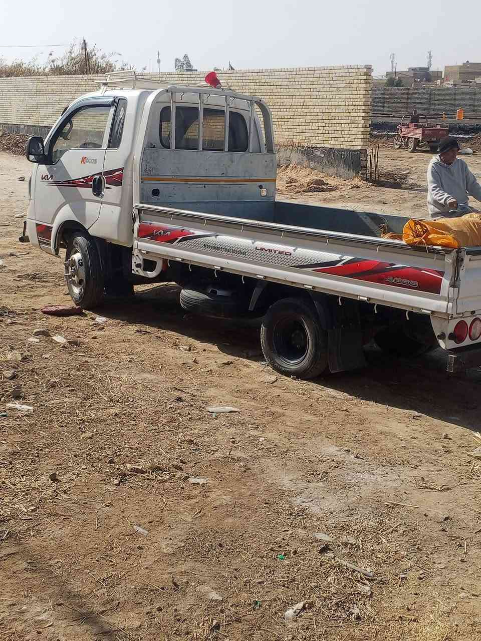 سلام عليكم خوان كيه حمل موديل 23بسمي مدور ثانيوم مبدله بيه قماره كامله من كلشي كبل لعمل علاه وضع شركه مامخر شي منه تاير مال شركه مكان سياره ديوانيه  رقم صاحب سياره ***********احمد
