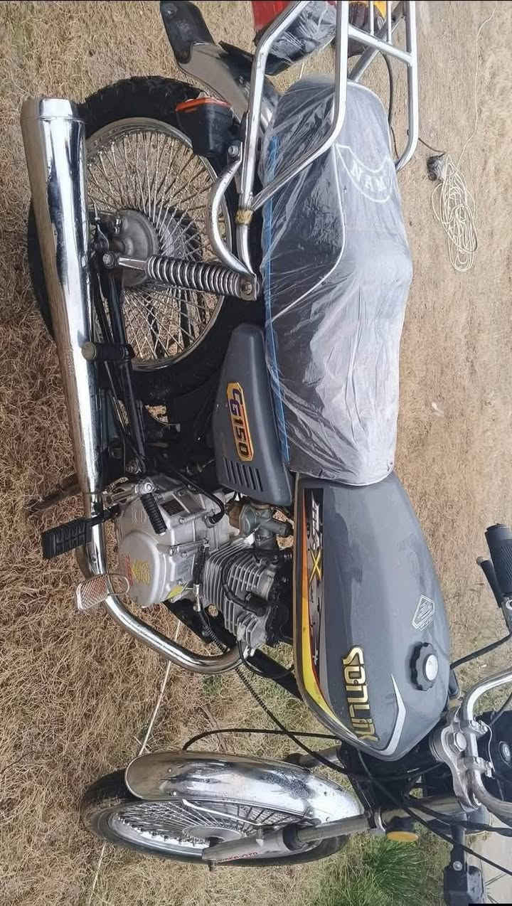 دراجه ايراني سونك  للبيع موديل 2023
دراجه حلوه بلاديه مامفتوحه 
نكره سلف دراجه حلوه بلاديه 
سعر 600 للستفسار ***********للستفسار واتس او اتصال
