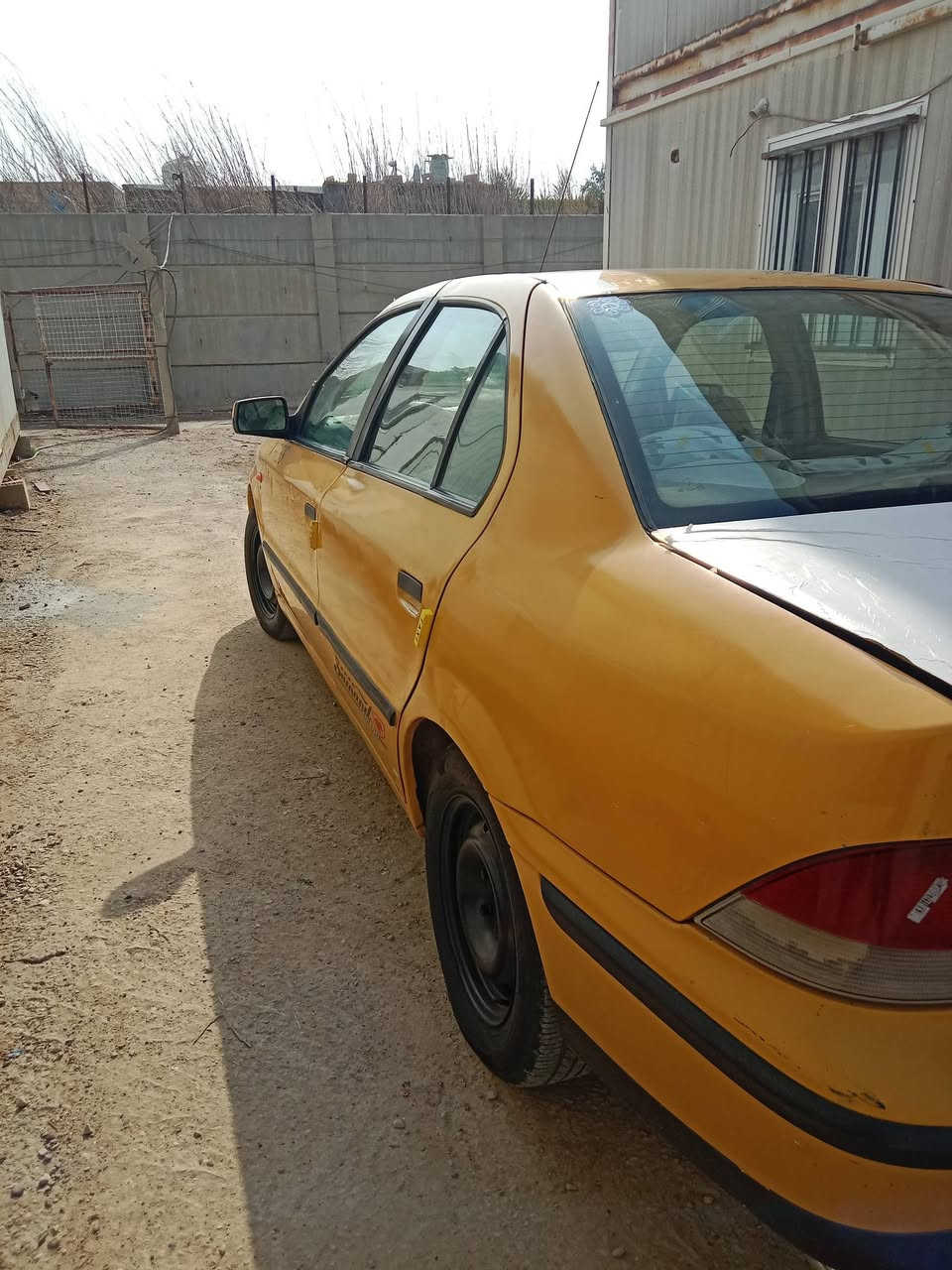 السلام عليكم سمند موديل2010جاهزة عدا التبريد راديتر امامي محرك كير صدر مشط ستيرن كله نظيف والكسر شوفت العين مكاني بغداد الشعب هاتف *********** وبي واتساب
