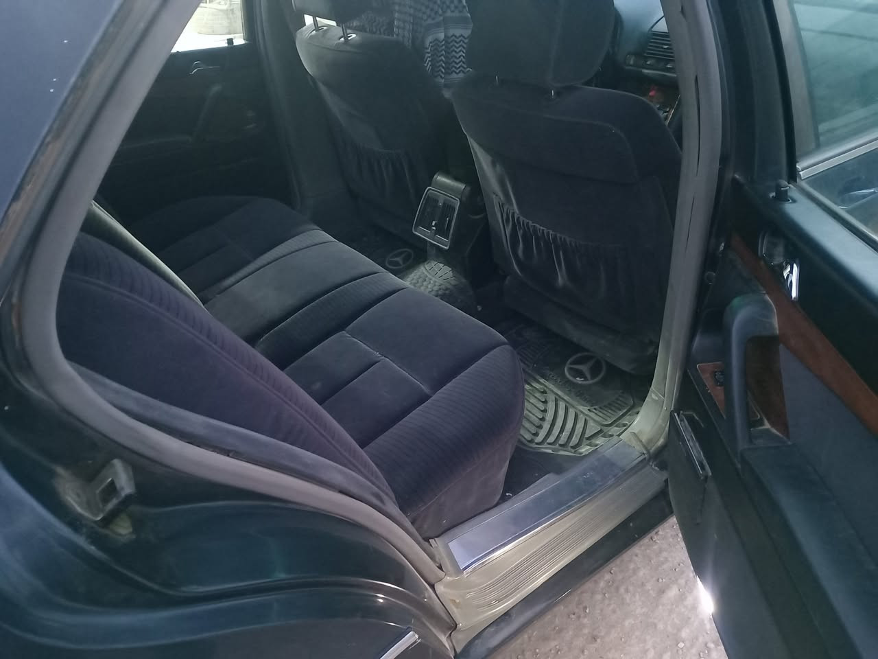 السلام عليكم ورحمة الله وبركاته مارسيدس شبح ٩١ سنويه جديده بسمنه سياره بلاد بدون ضربه كير محرك جدد بلاد السعر٦٧ العنوان بابل المركز *********** غير متواجد على نت
