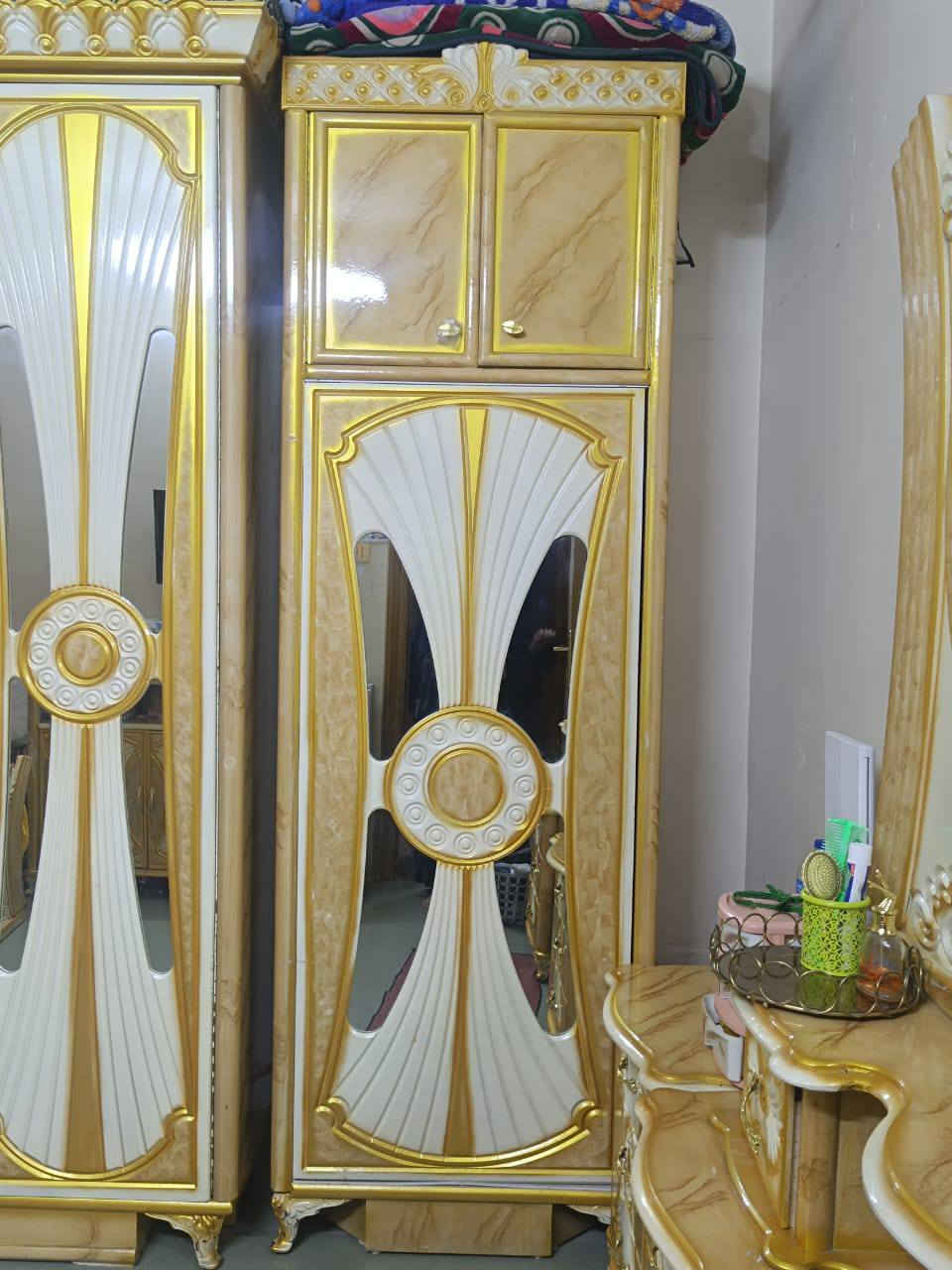 السلام عليكم غرفه نجاره عراقيه تصميم ايطالي ضخمه كلش الله يشهد
سعرها مليون و 400.اني مشتريه مليون و 800
الاستفسار *********** وتسااب
