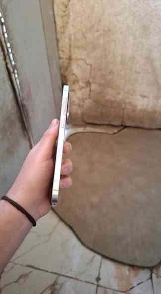 السلام عليكم للبيع سامسونج A56 5G
الون الوردي 
ذاكرة 256 8+8 جهاز معروفة موصفاتة غني عن
شاشه 120هيرتز
 التعريف نضافة مية بالمية فول  جهاز استخدام اقل سبوع
وياة كفر لاصق على شاشة مع كارتون وكامل مكمل
السعر375نهايته 
مكاني بغداد مدينه الصدر شعندك مراوس نزل 
متواجد واتساب ***********
