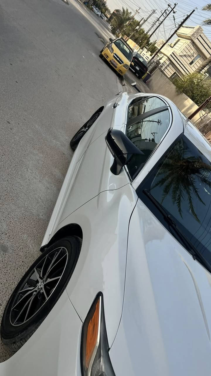 كامري موديل ٢٠٢٣ورد امريكي صوره حادث بالمنشور بيه صبغ ٥ قطع
سياره ماشي ٣٥
لون سمنتي 
رقم بغداد بسمي 
سيا ره جاهزه من كلشي 
مكان سياره بغداد العامريه 
السعره ١٥٦وبيه مجال
***********
