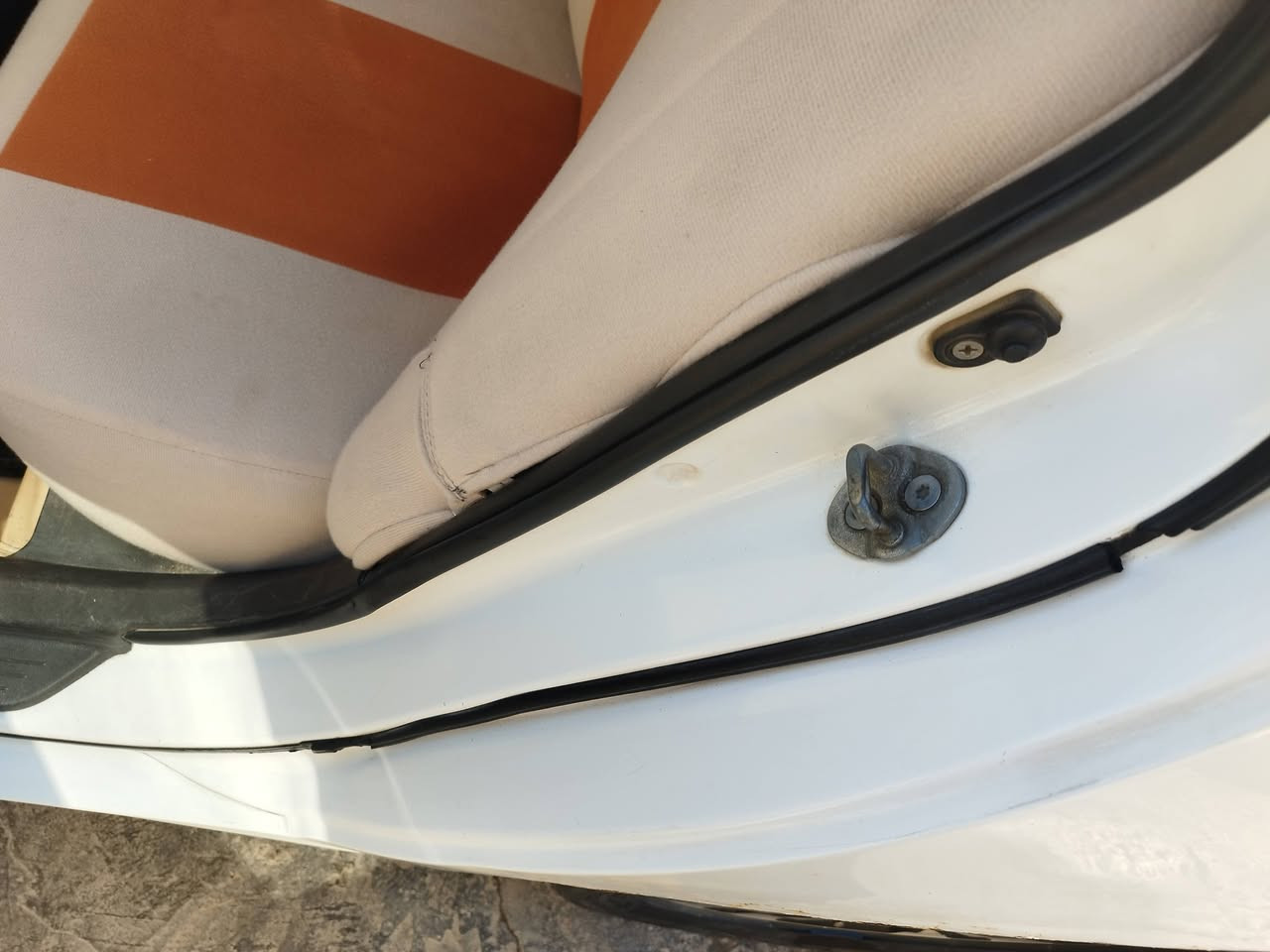 السلام عليكم سوناتا خليجي 11 بيه جاملغ وباب صبغ فتحتين تحكم ستيرن بنراما تبريد ثلج تدفئه. شاشه كبيرة كامرة خلفيه كشنات كهربائي داخل بيجي مكينه 2400 دوش رقم بغداد مشروع وطني سنويه 2030
السعر 110وبيه مجال 
الاتصال ***********. مكاني بابل
