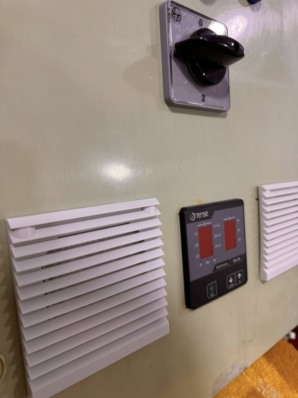 ⁨ الحمد لله 
تم اكمال بورد ATS ثلاث مراحل 
وطني + مولد بيركنز + مولد سحب 
ابعاد البورد 700*500
البورد عمل بنظام البارد المنفصل 
المواد المستخدمه ABB 
بإشراف المهندس حسين علي 
لصناعه البوردات الكهربائية بشكل احترافي 
البصرة-***********
#كهرباء #العراق #basra #آلبصرة #cotrol #بغداد #اكسبلور #كربلاء #دوائر_كهربائية #تايمر_كهربائي #مهندسين #كهربائي #electrical #engineer #power⁩
