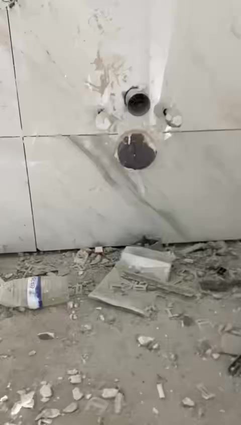 السلام عليكم بعد إذن الادمن كادر مصري درجه أولى تسليم مهندس ارضي وا جيداري ***********
